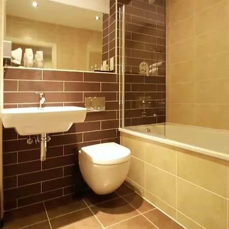 7 Aspire Holiday * York